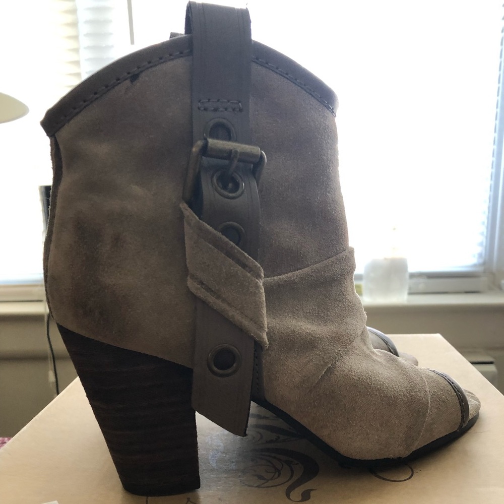 Nine West boots